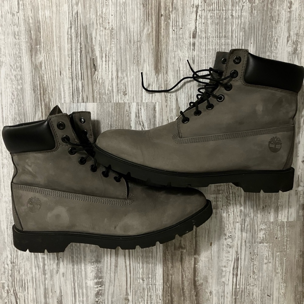 Timberland Classic 6” Boots - Waterproof, Nubuck